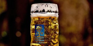 Szklanka do piwa z grawerem: nowoczesna forma designu codziennego życia pawel-grawernia - kufel do piwa z grawerem 3.jpg