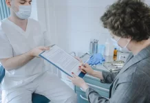 Jak sprawdzić wiarygodność dystrybutora urządzeń medycyny estetycznej? shar-pol.pl - 079-jak-sprawdzic-wiarygodnosc-dystrybutora-urzadzen-medycyny-es.webp